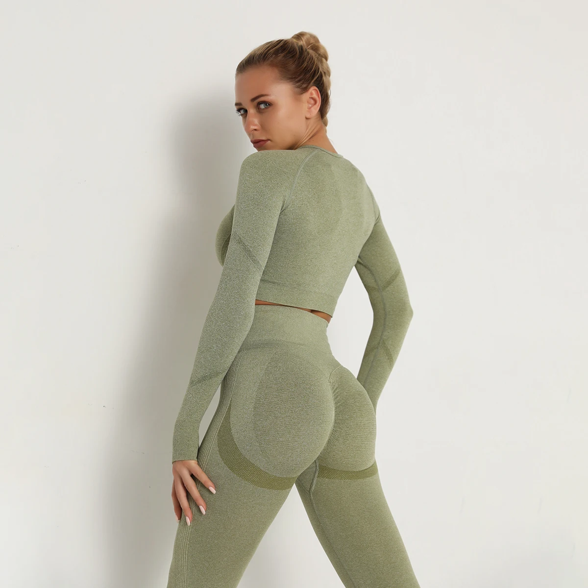 Hot Selling Fitness Girl Active Wear Set Slim Long-sleeved Yoga Suit Scrunch Butt Leggings