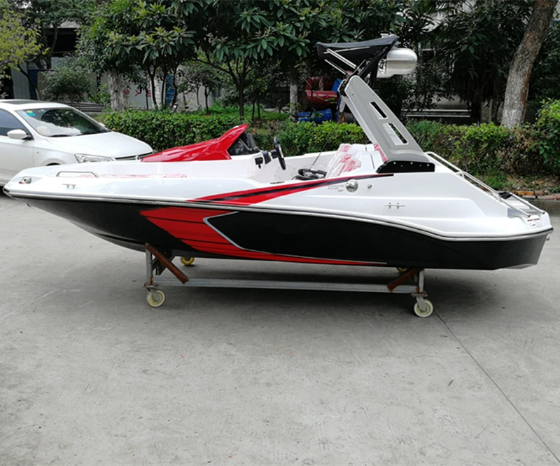 16 футов 6 пассажиров Стекловолоконная Правосторонняя консоль Лыжная лодка Сделано в Китае