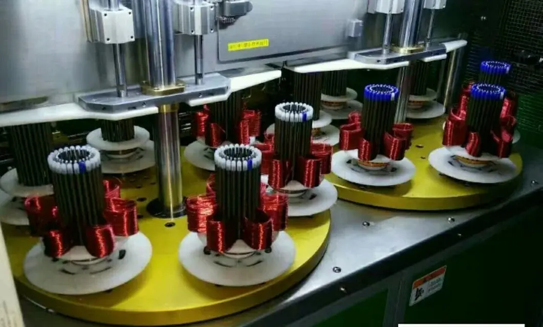 Станок для обмотки Bldc motor stack с 3 рабочими