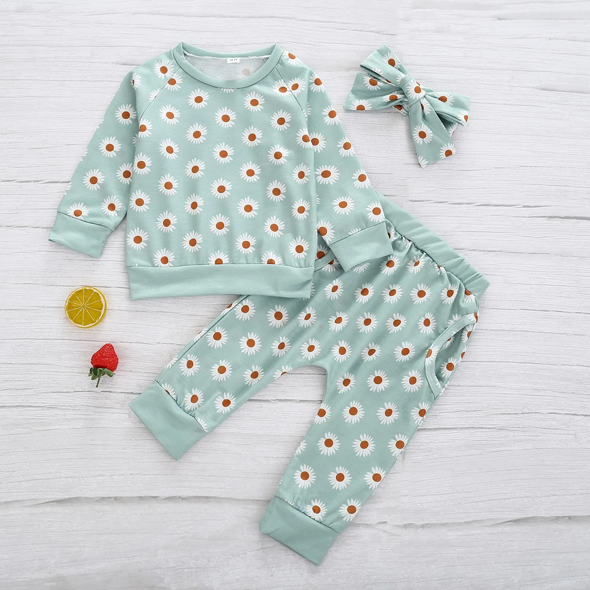 Best seller 4 colors korean style spring and autumn daisy pattern printed newborn baby girl clothes clothing sets