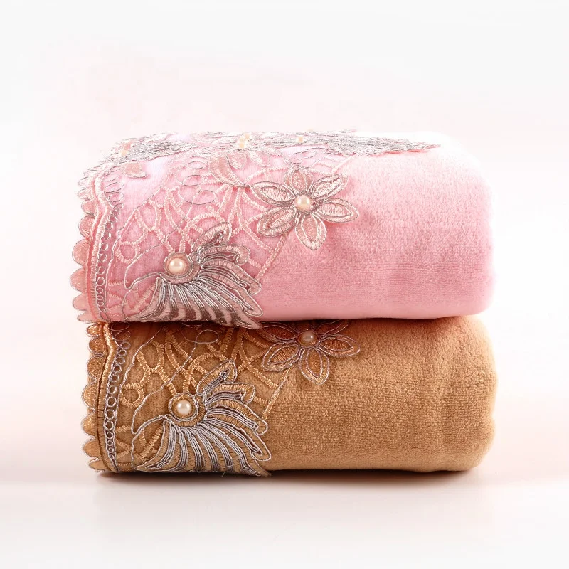 Luxury Good Quality Plain Weave Velvet Pearl Silver Thread Gift Towel with Beautiful Lace