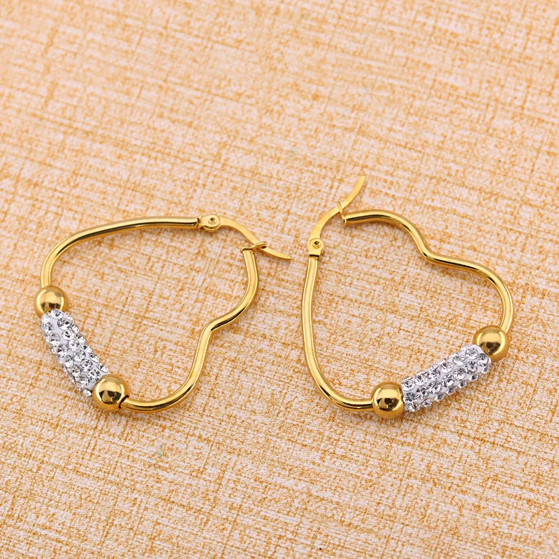 Серьги-кольца женские из титановой стали в форме сердца со стразами