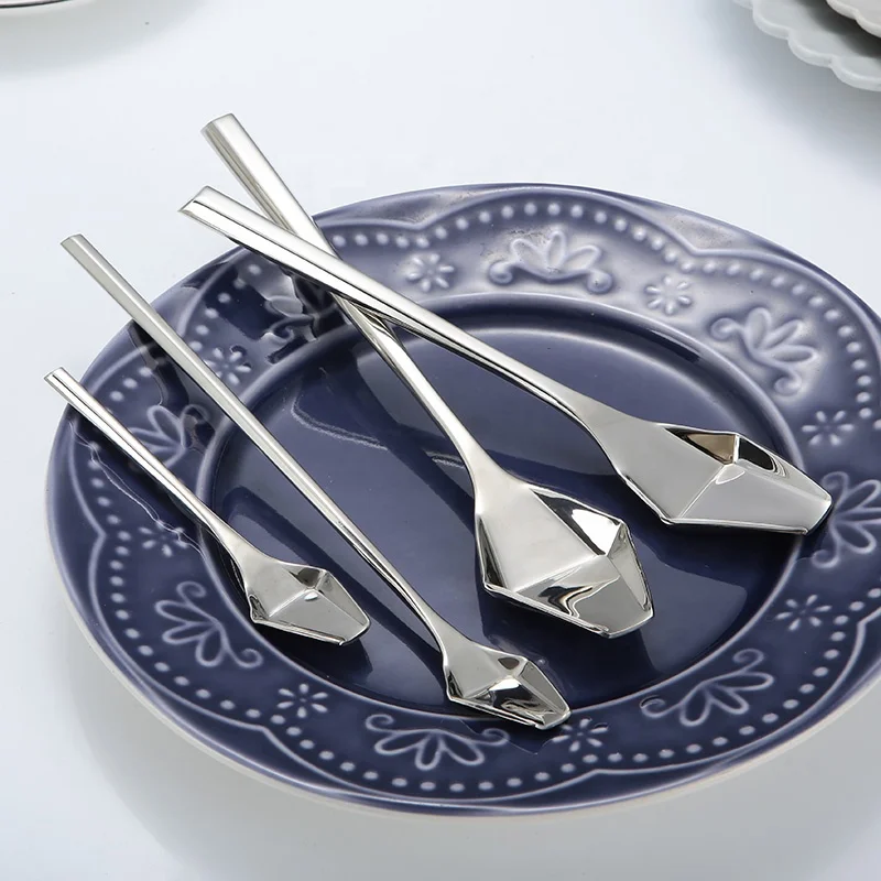 High quality Luxury unique stainless steel 18/10 silver cutlery set for wedding