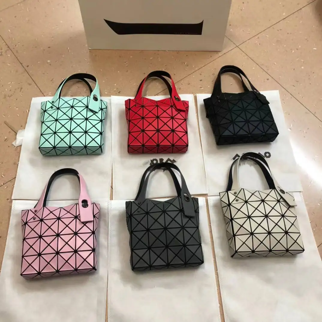 2023 New Handbags For Women Luxury Rhombus Bag Luminous Geometric Pattern Pu Handbag