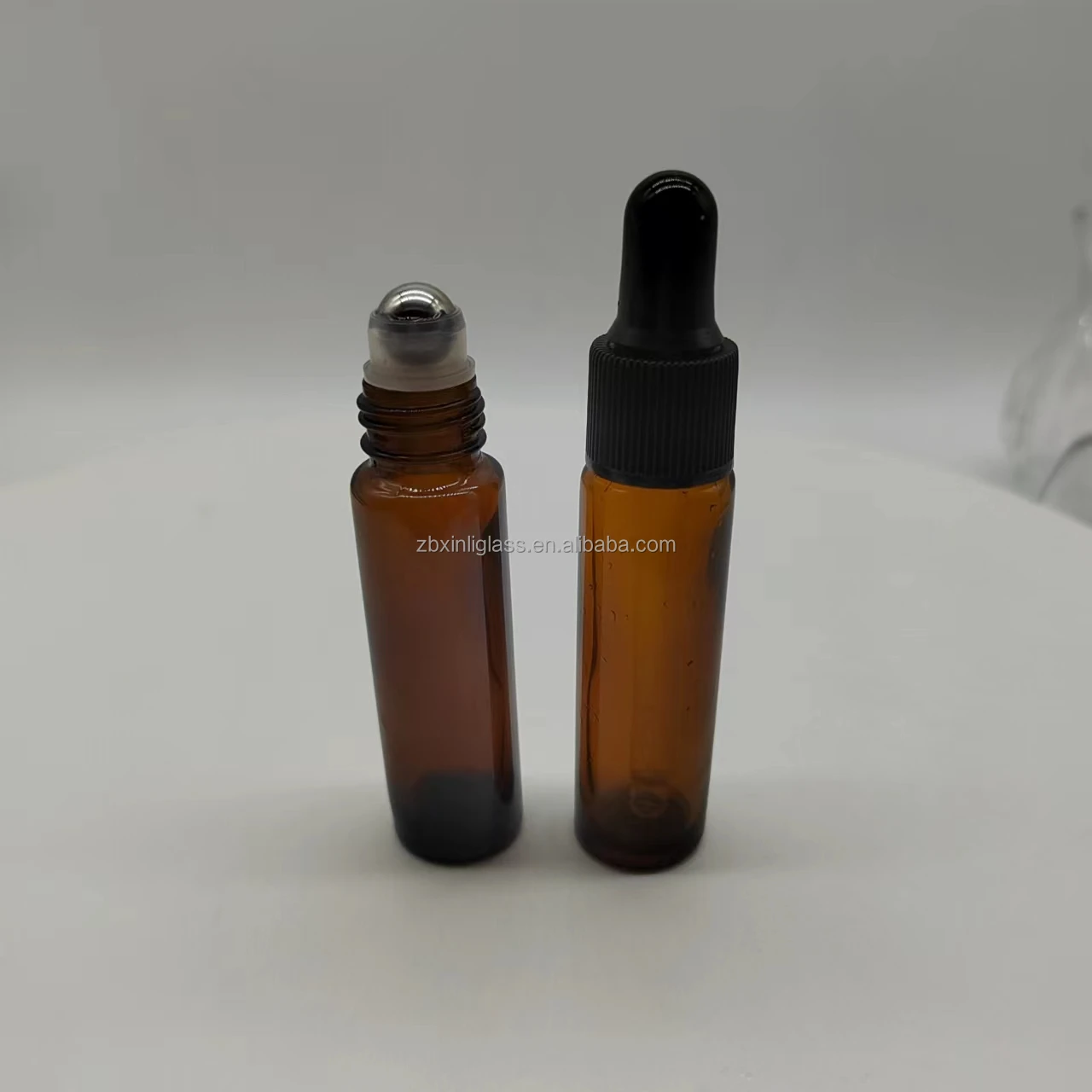 Shandong Factory 10ml amber roll on Essential oil sprayer glass bottle with plastic sprayer cap