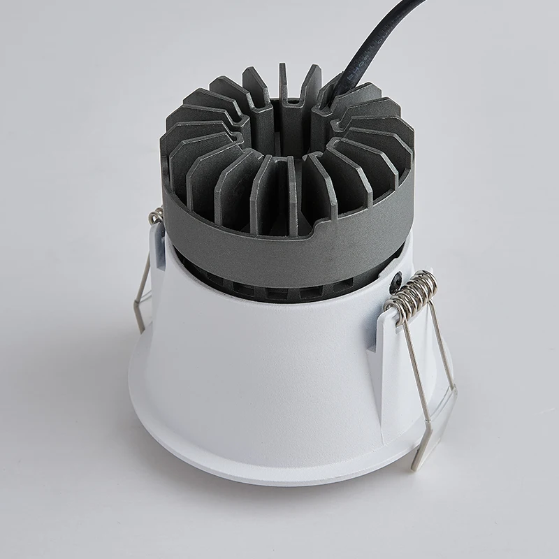 Hotel housing adjustable10w Ip44 waterproof dimmable smart anti glare recessed downlight led spotlight