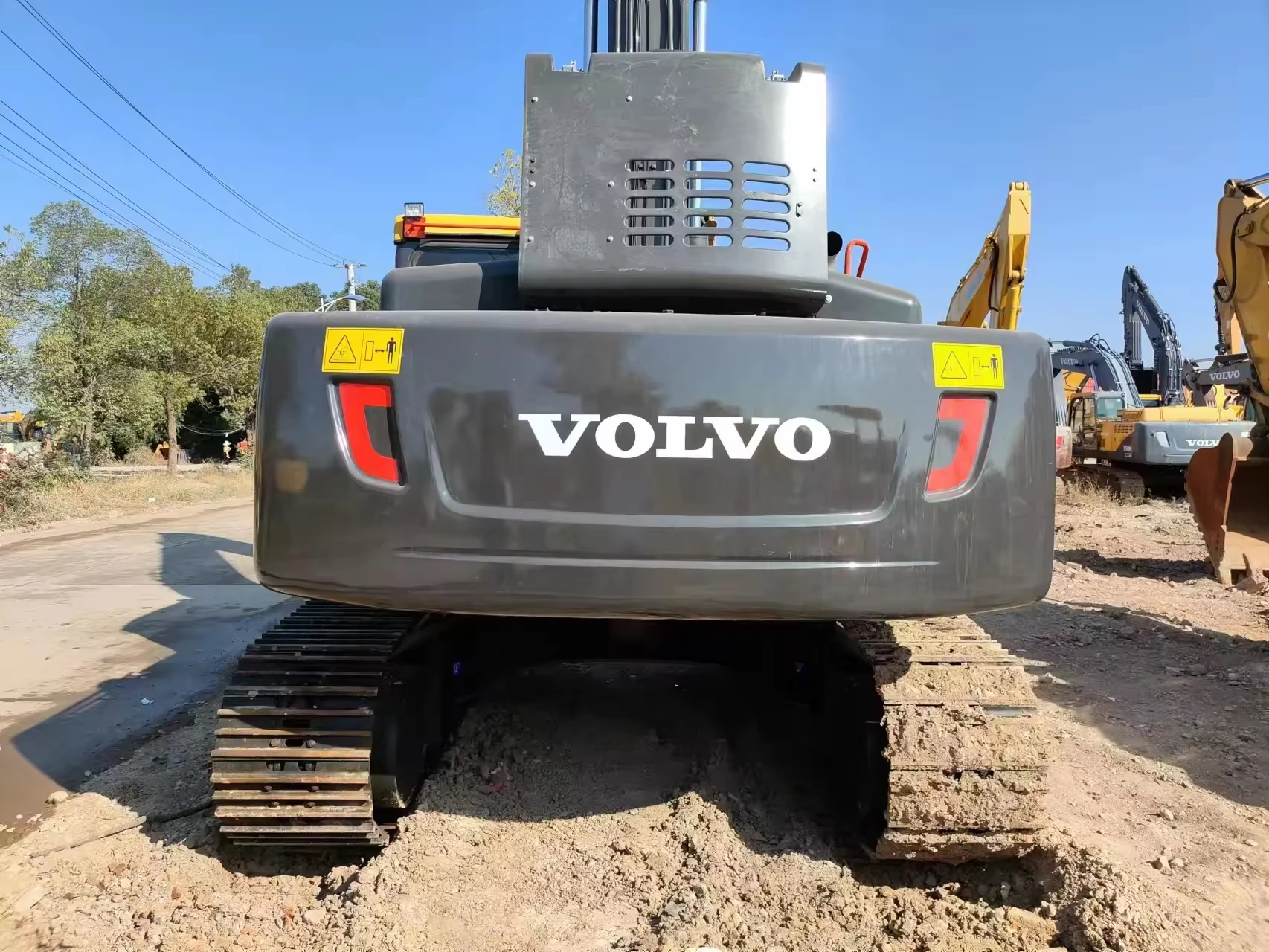 Low Price Used Volvo 290 with Excellent Performance Secondhand construction machinery Volvo 290