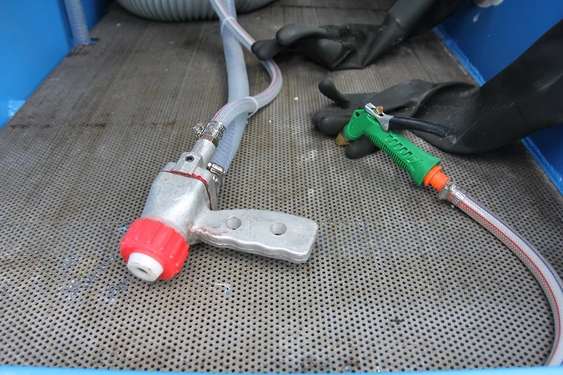 Muti Station Vapour Sand Blasting Machines