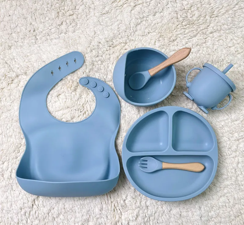 RTS Feeding Supplies BPA Free Waterproof Baby sippy cup Plates bowl spoon and fork Sets Baby Silicone Bibs