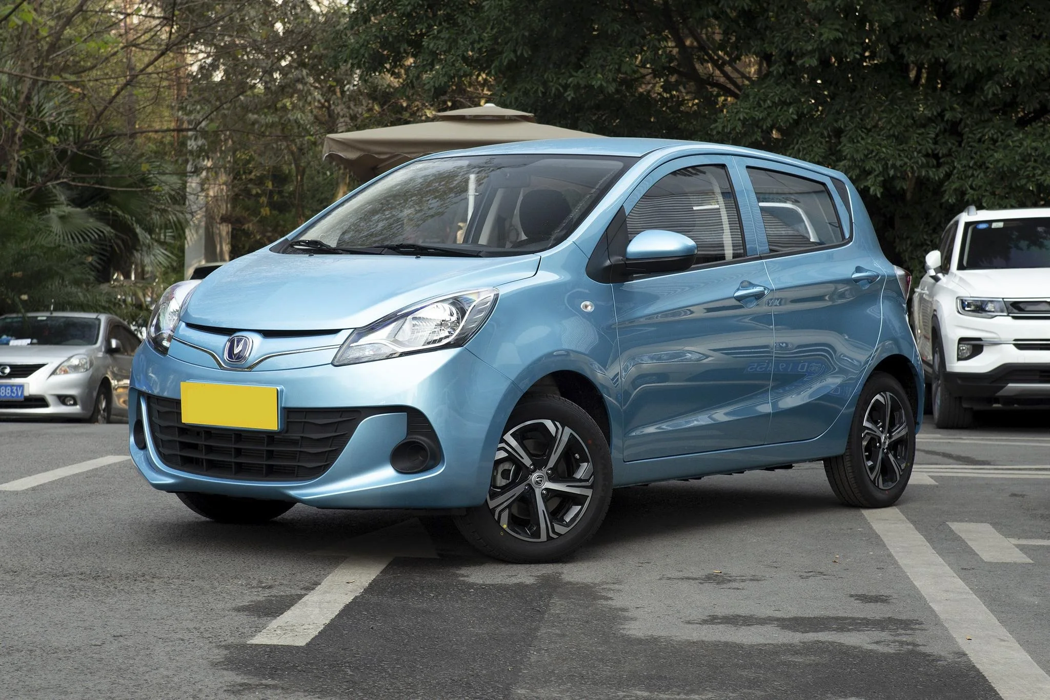 Factory Supply  hot sale cheap cars electric cars shop for used cars