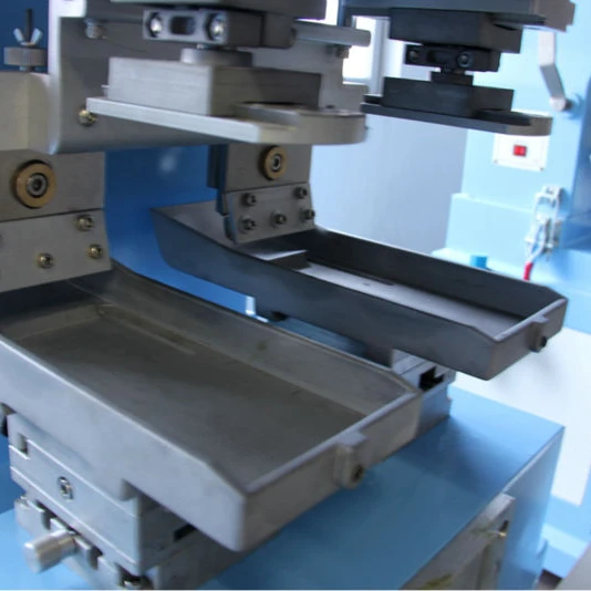 Automatic Open Ink Two Colors Pad Printing Machine for printing on irregular product