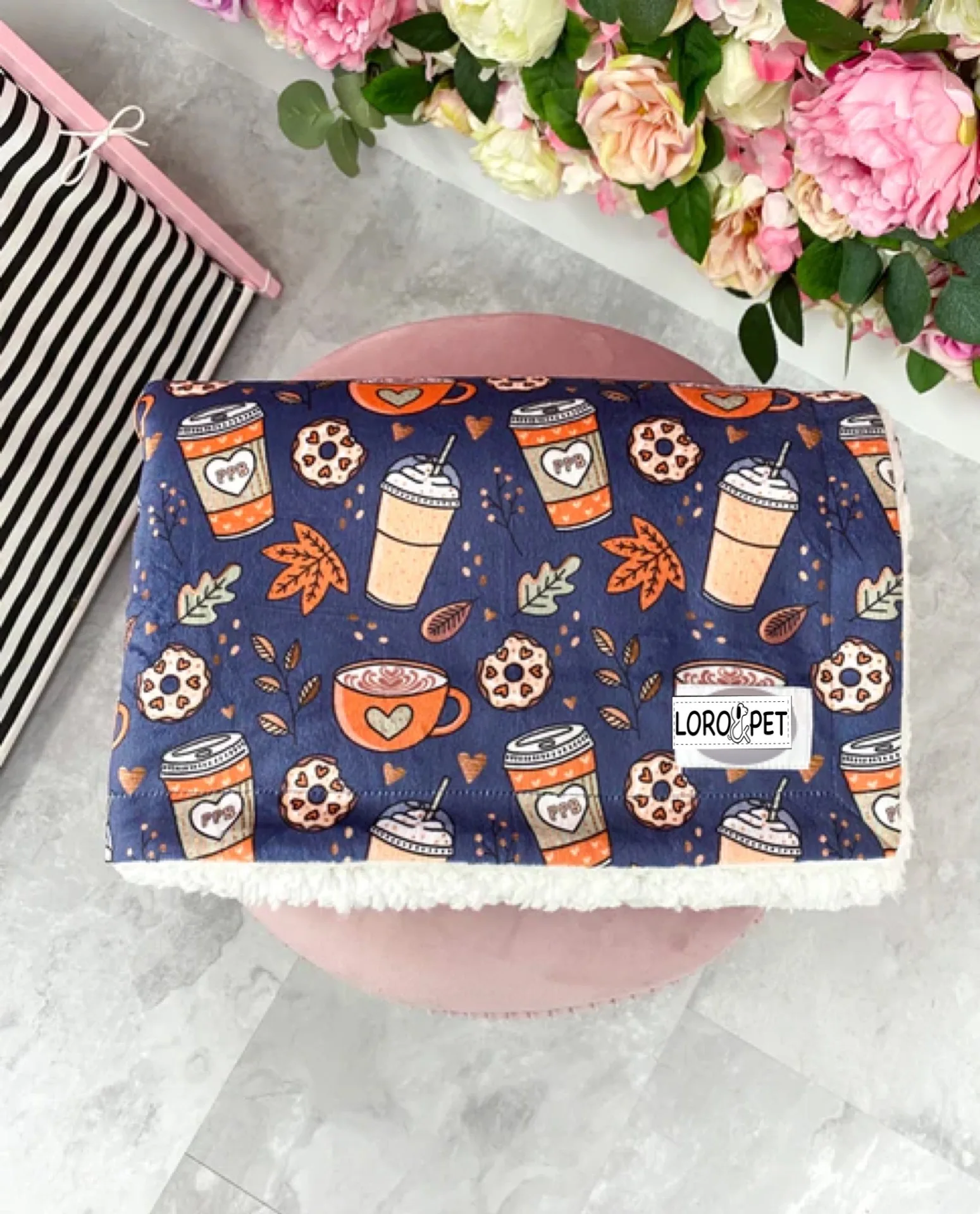 Hot Selling Washable Comfortable Soft Blanket Dogs Pet Bed Accessories printed pattern blanket custom design