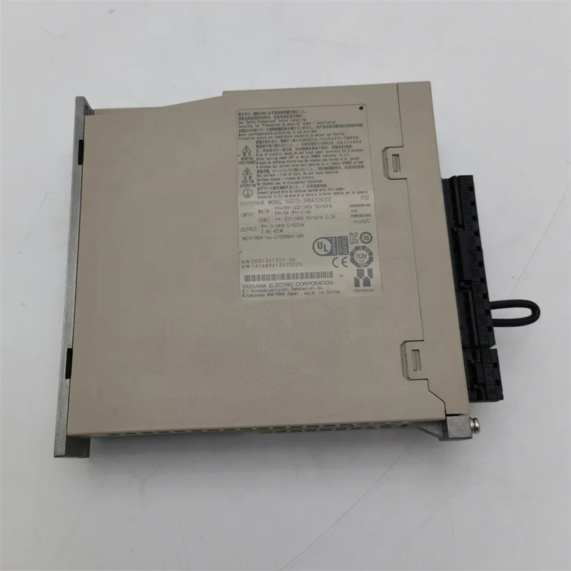 SGD7S-2R8A30A002 сервопривод Yaskawa * Новый оригинал
