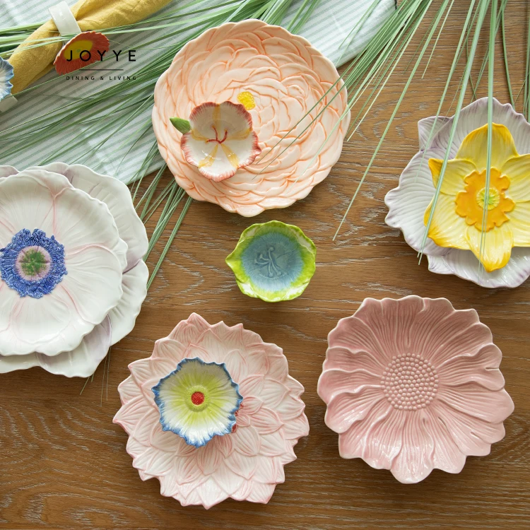Joyye ceramic decorate dinner plate with custom flower shape design colorful On-glaze spring summer vibe tableware dinner plate