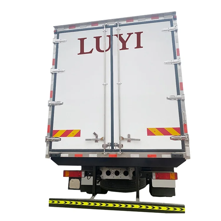 Refrigerated Container Trailer for Storage Vegetables Meat Food Refrigerator Truck