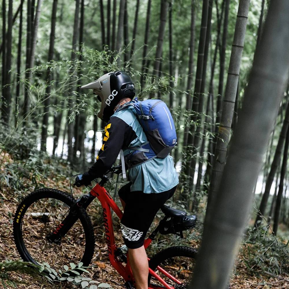 Rhinowalk 2022 New 12L Hydration Pack Hiking Cycle Backpack for Shorter Hikes Outdoor Daypack for Cycling