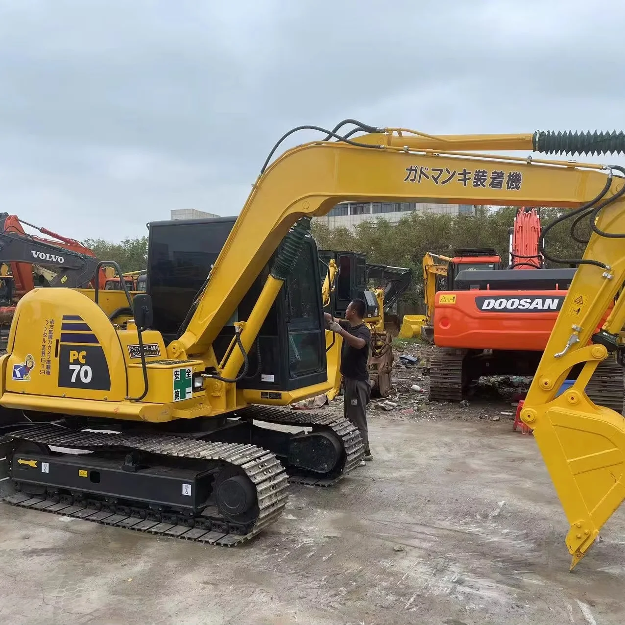 Экспортный японский экскаватор Komatsu70 с высокой производительностью для недорогих запасных частей