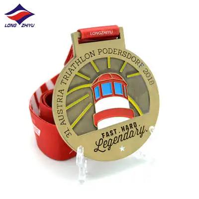 Заводские медали, цинковый сплав, оптовая продажа, металлические брелки для ключей, мягкая эмаль для одежды, Pantone