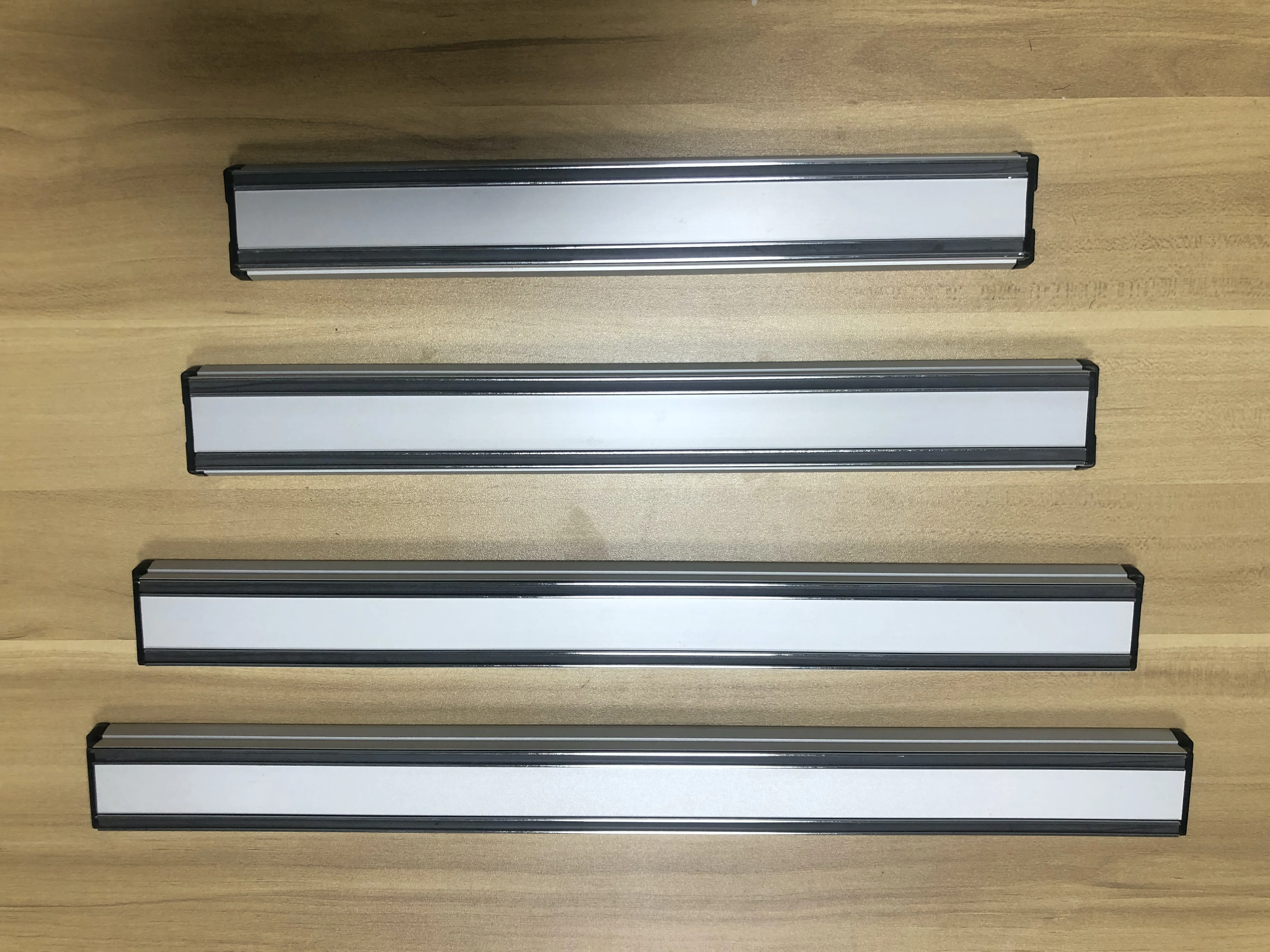 Magnet Knife Holder Multifunctional Hang Wall Scissors Frame Metal Tool Holder Scissors Storage Knife Holder 46.5*4.5cm