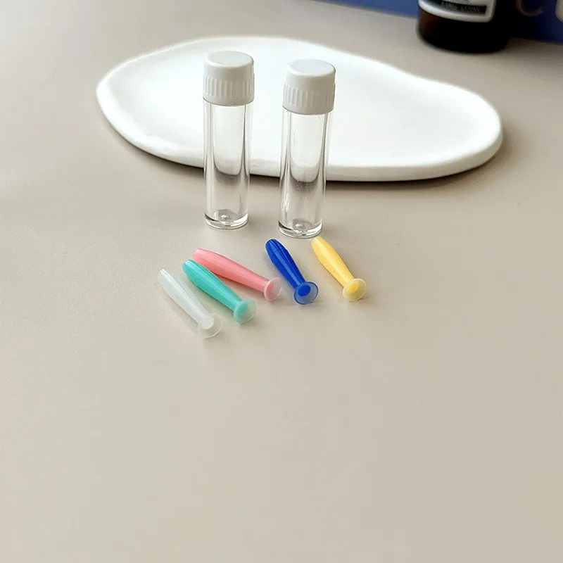 1.3*5cm Plastic RGP Contact Lens Wearing Picking Tool and Small Stick with Bottle