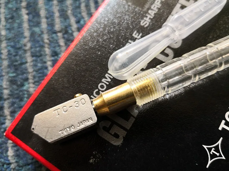 factory direct selling diy glass cutter hot sale hand held oil diamond glass cutter for cutting glass