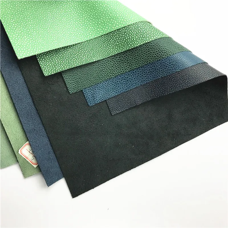 Образец из воловьей кожи с жемчугом и