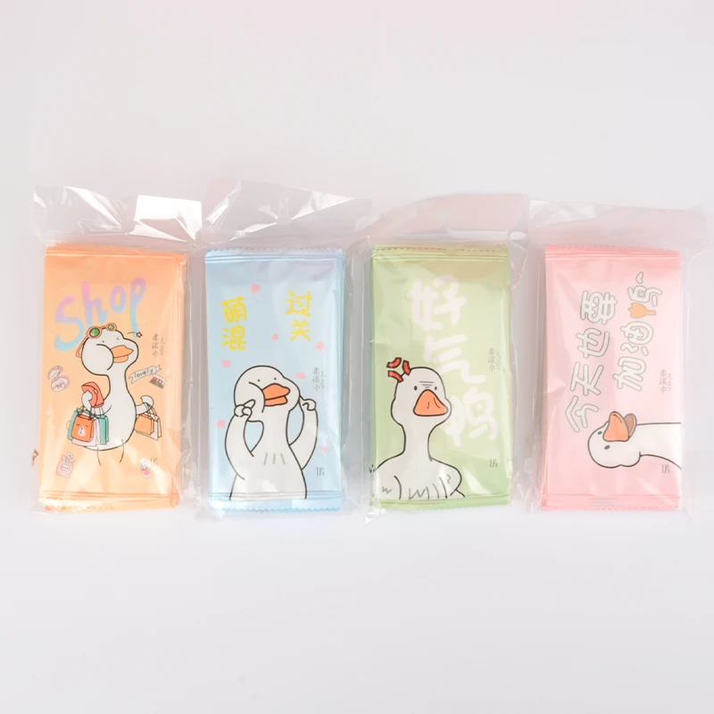 Free Sample 10PCS Packaging Design Wet Wipes Easy Carry Single Wet Wipes Manufacturer Non-woven Wet Wipe for Hand