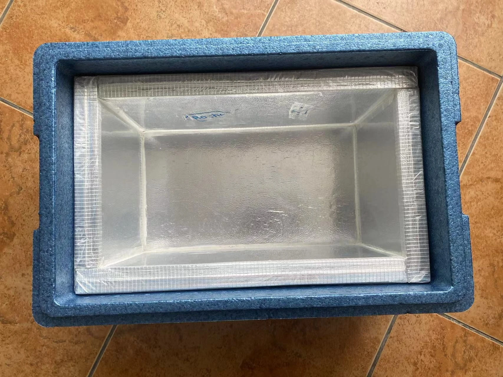 Insulated Dry Ice Transport Cooling Box  Long-Lasting Cold Retention