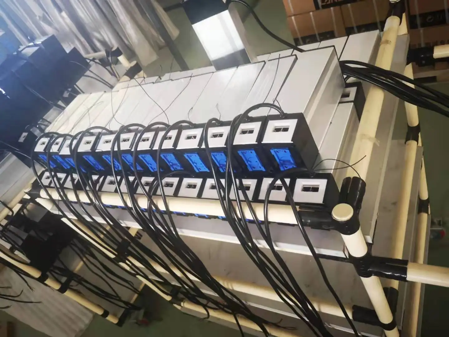 LANBOO Factory WiFi Smart Smart Home Electric Motorized Dooya Curtain Motor Splicing Sliding Rails Set