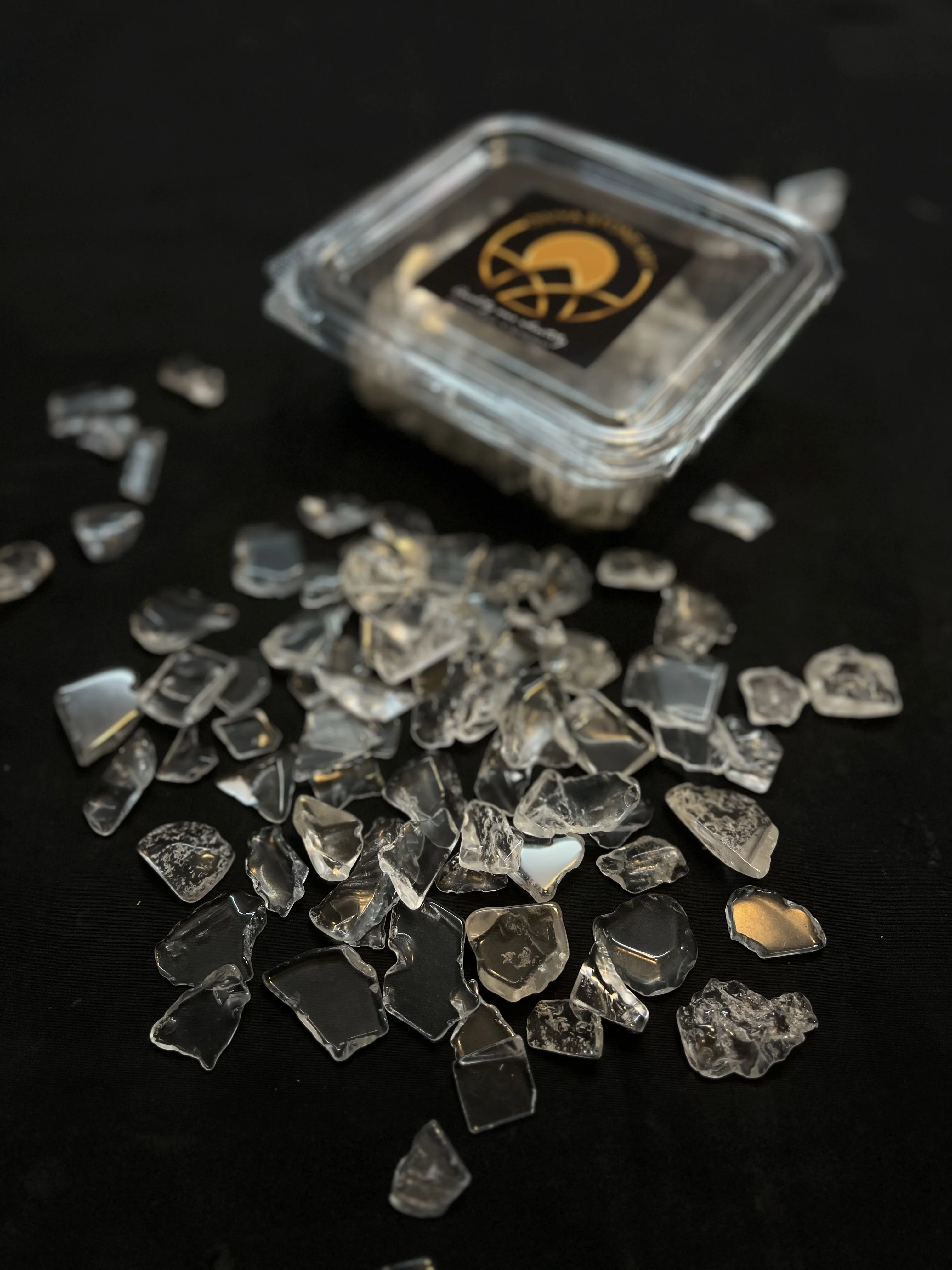 High Quality Natural Crystal Chips Quartz for Jewelry Making Polished Healing Stone Carved Decorative Craft Technique