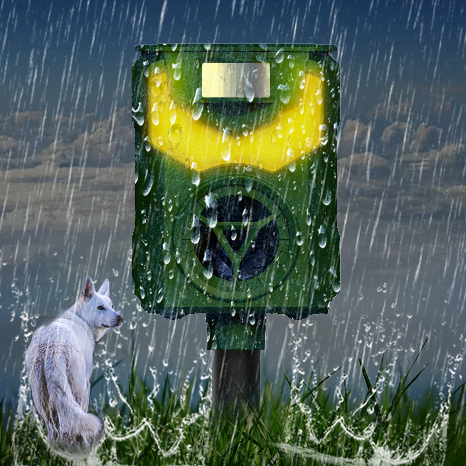 Raccoon Repeller Fox Rabbit Waterproof Outdoor Solar Squirrel Deterrent Dog Cat Repellent with Motion Sensor and Flashing Light