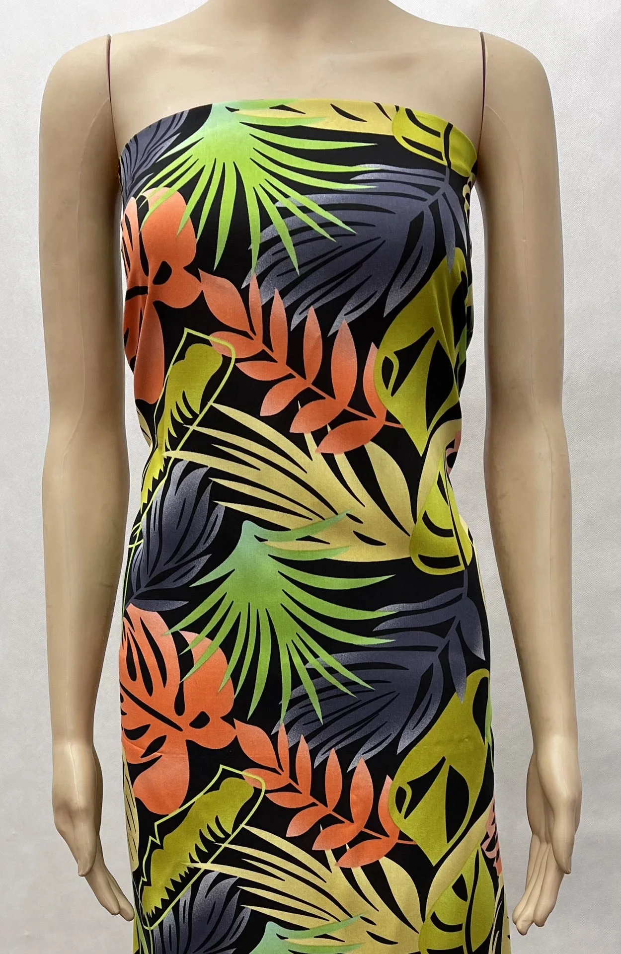 Wholesale 45s*45s Customized Breathable Eco-friendly Hawaiian Style Floral Rayon Viscose Woven Printed Fabric For Summer Dress