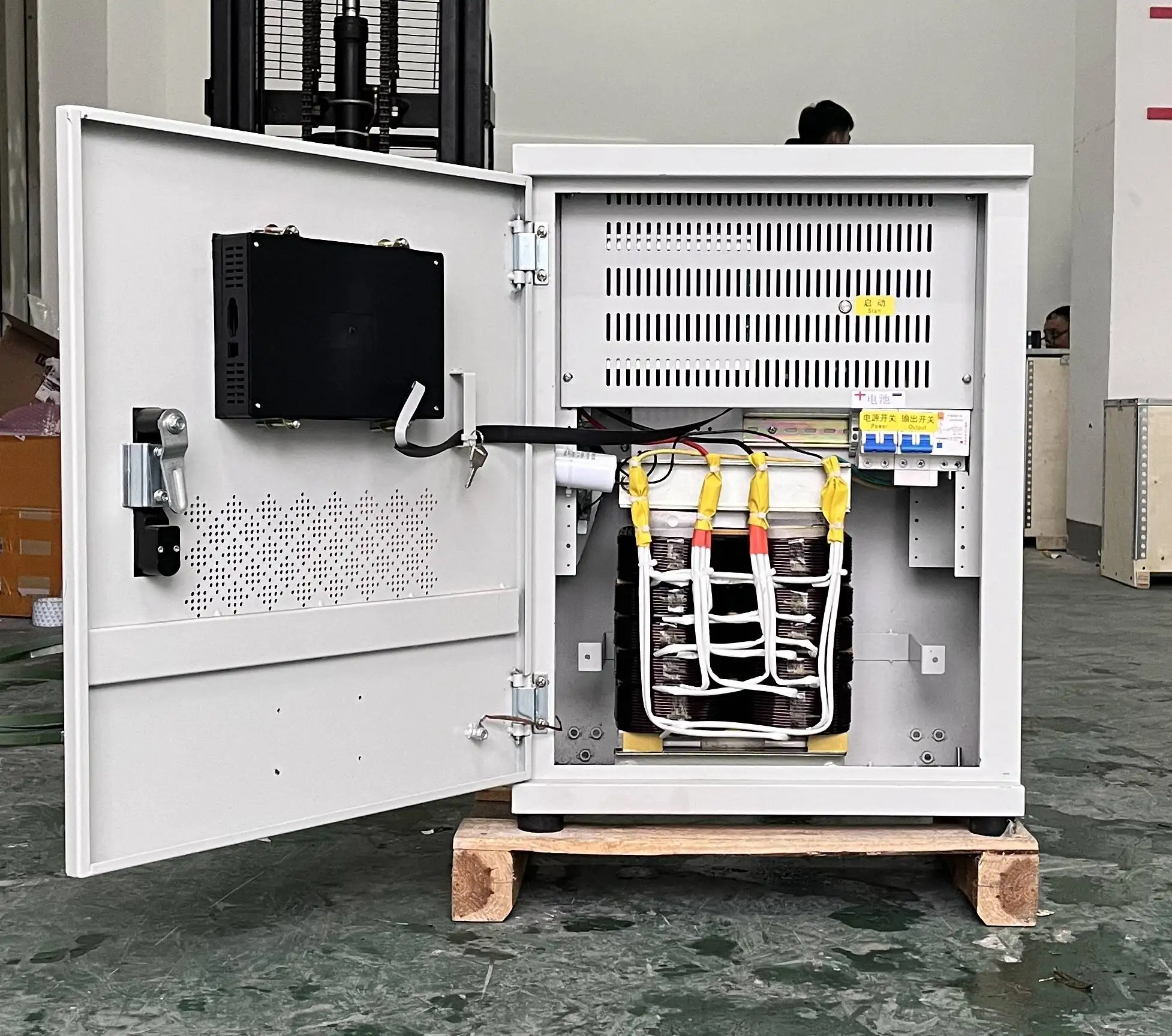 made in china high quality 12v dc to 220v ac pure sine wave 1000w power inverter