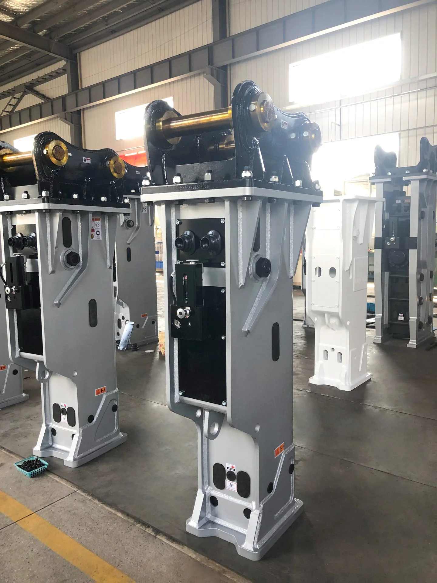 Auto Greasing 12 Months Warranty SB70 SB81 SB100 SB121Silenced Type Box Type Hydraulic Hammer Breaker