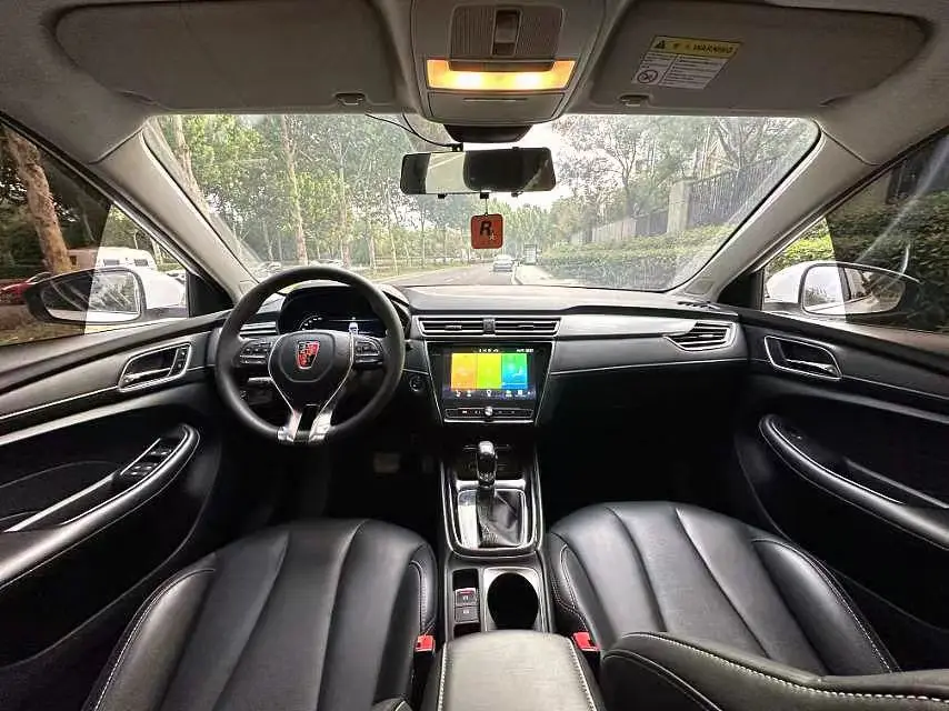 2020 Roewe I5 2020 1.5L Automatic 4G Connected Linghao Flagship Edition Car EV Sedan High Speed Gas Mini Used Car