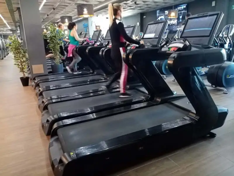  Беговая дорожка Land Fitness LDT -918 A для коммерческого использования/очень большой сенсорный ЖК-экран/беговая 4Hp