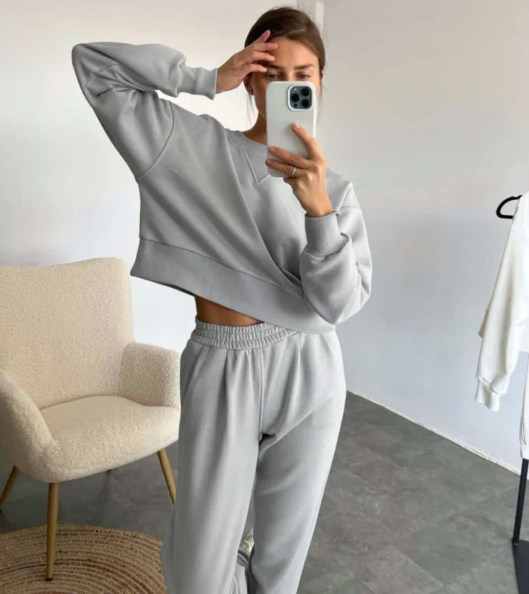 RUIQUWIN Custom Logo Sportswear Sweatsuit Workout Jogging Suits Womens Tracksuit Crop Top Tracksuits 2 Piece Set