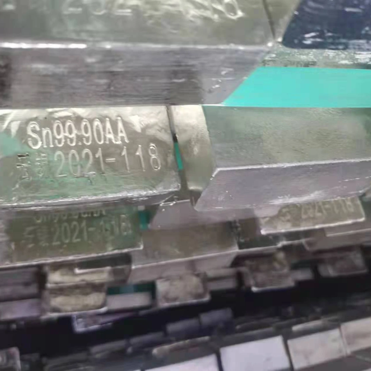 Слиток олова