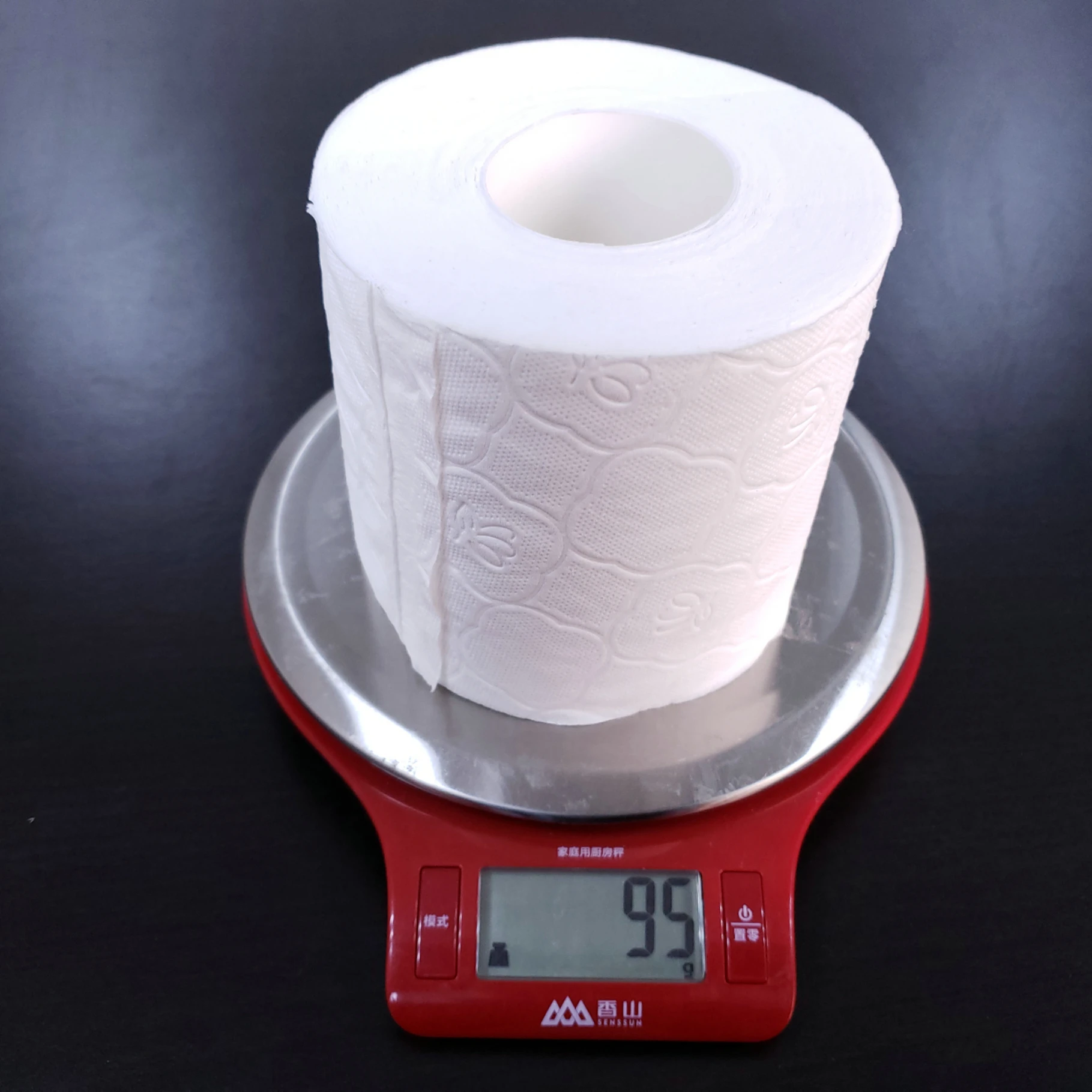 Cheap toilet paper virgin pulp raw material/paper tissue roll