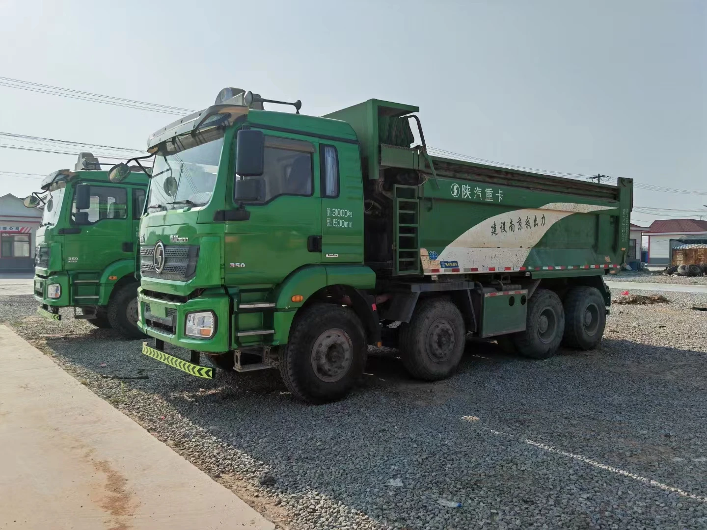 Hot sales in 2022 Shaanxi Automobile used dump truck Delong new M3000 350hp 6x4 Weichai 5.6m used city construction dump truck