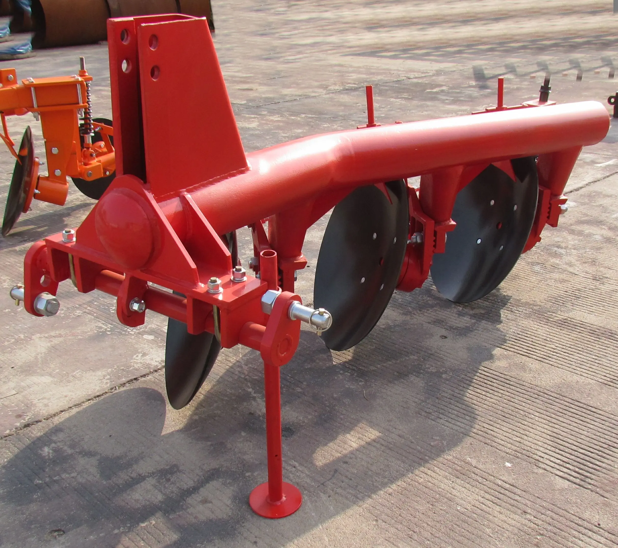 Farm tillage machine Tractor mounted 3 blades round tube disc plough