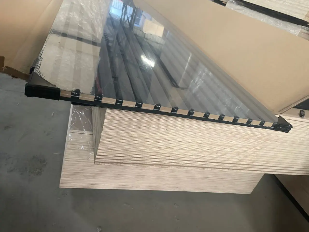 Vigor Pann el lo acust ico ecolgico in rovere bianco con pannelli in ardesia di legno da 21 mm