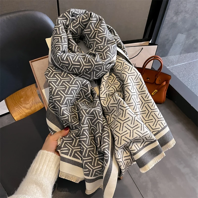 Newest Design Double-Sided Cashmere Feeling Scarf Fashion Geometric Striped Scarf Pattern for Men Women Winter Pashmina Scarfs