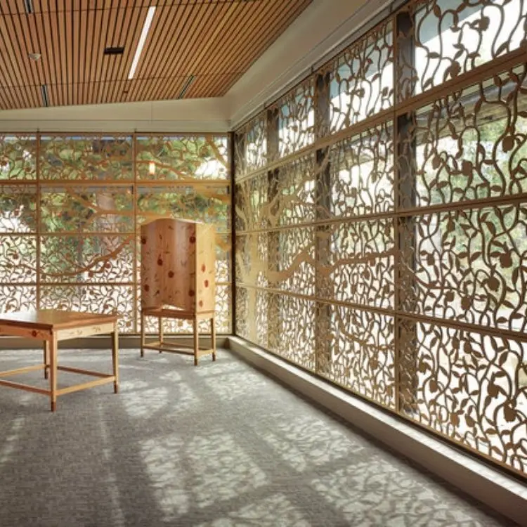 Factory Custom Luxury decorative laser cut Display metal screen partition room divider screen
