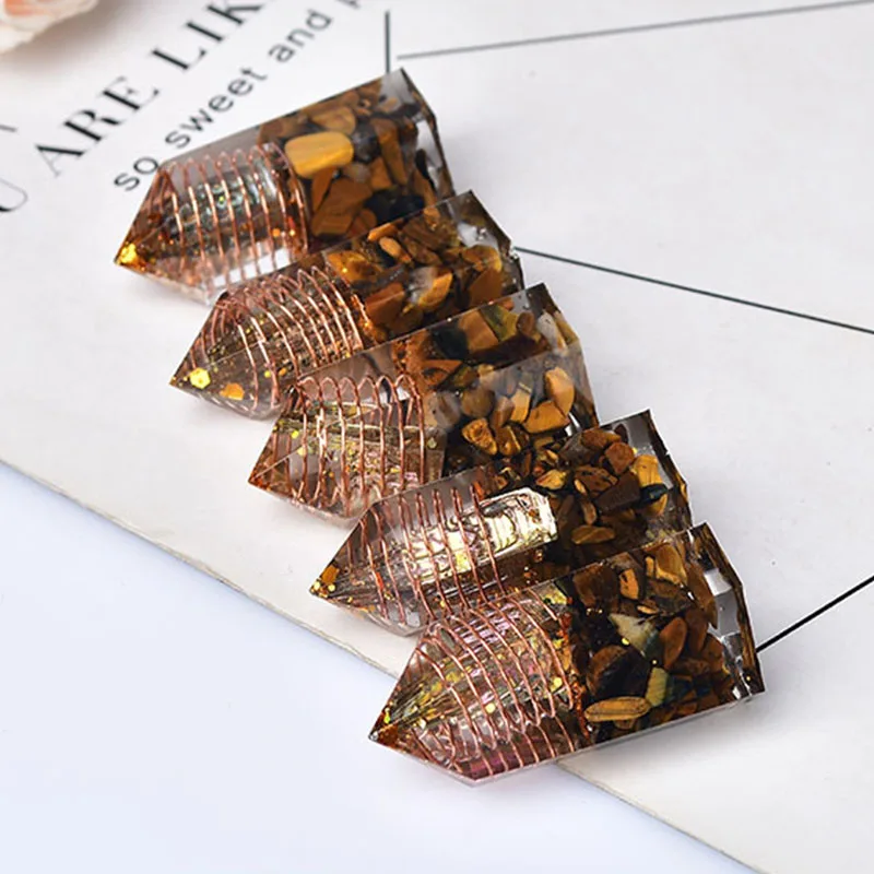 Natural Crystal Gravel Tiger Eye Stone Resin Crystal Point With Bismuth Ore Healing Stone Obelisk Crystal Pillars For Meditation