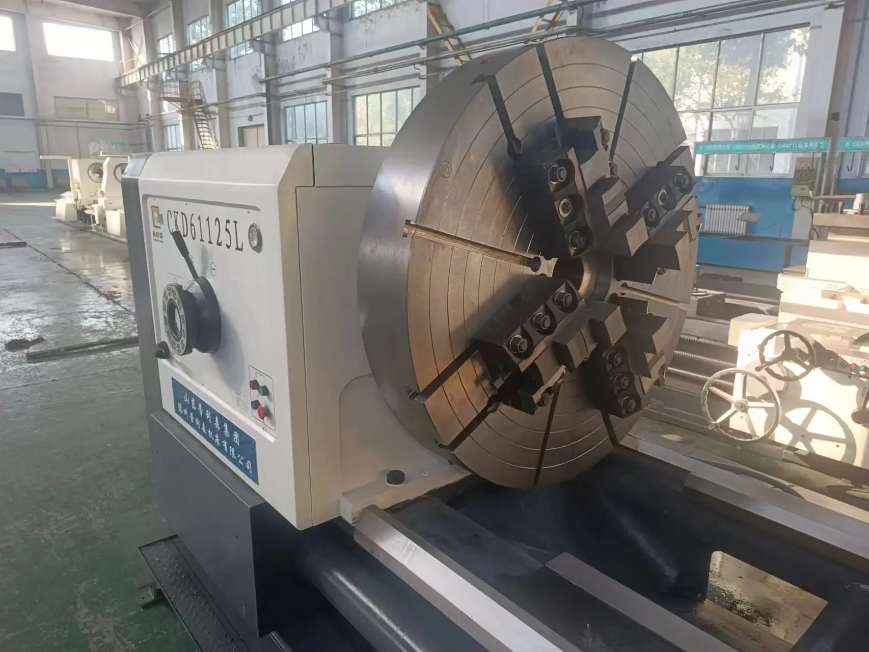 Ckd61125large CNC latesiemens Fanuc высокое качество лидер продаж токарный станок с ЧПУ