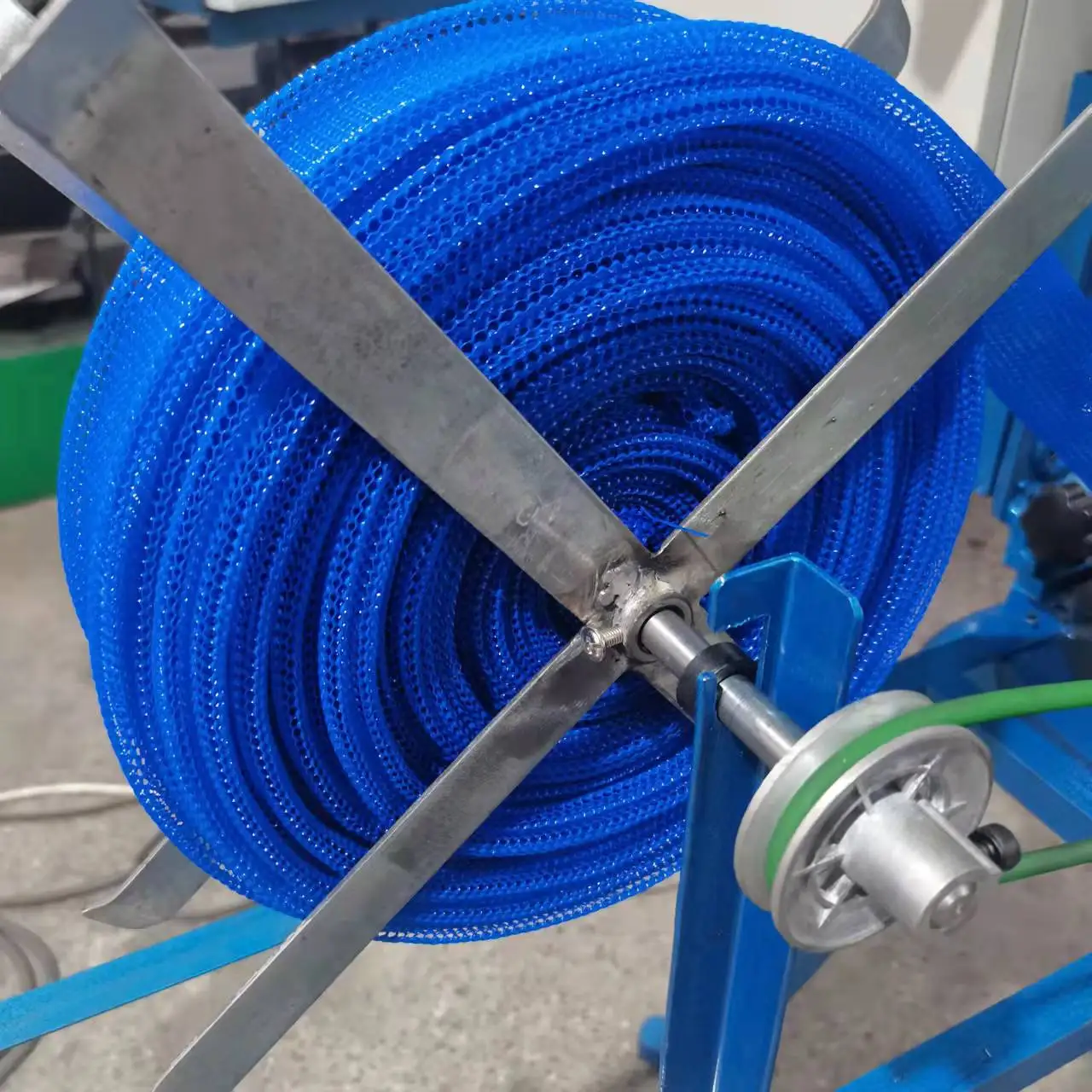 automobile engine shock absorption wire mesh Knitting Machine crochet machine