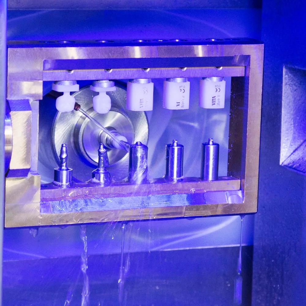 4 Axis CAD CAM Dental Milling Machine Multifunctional Zirconia Dental Milling Machine Made in China for Lab