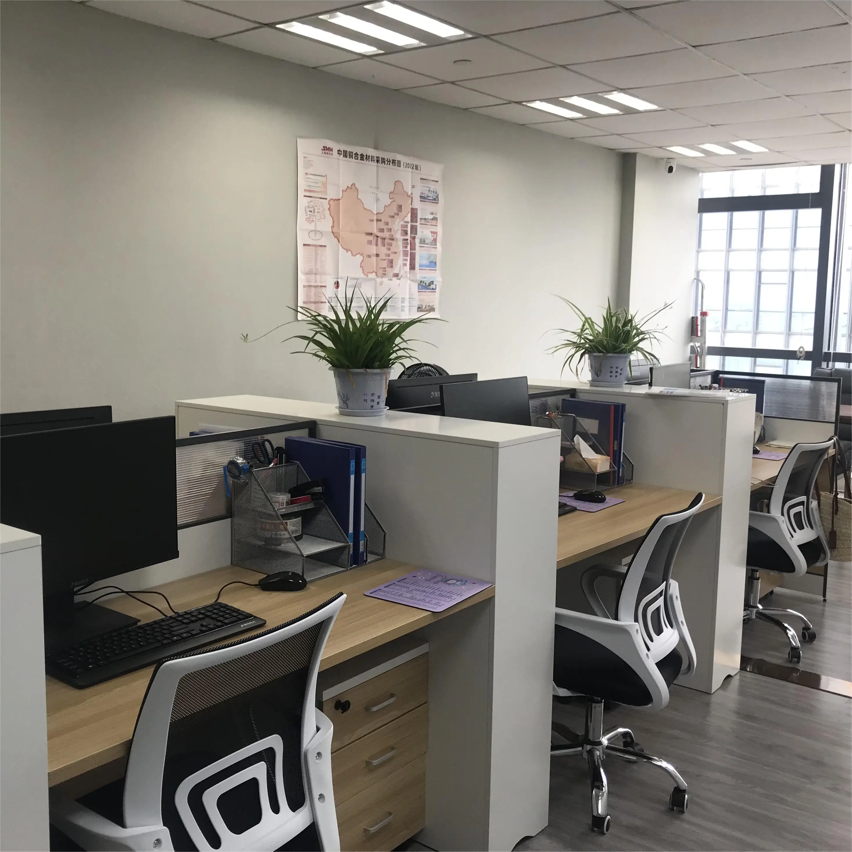 Class125(PN1.6MPa), DN40, Threaded end to BS21 (JIS B0203) brass gate valve