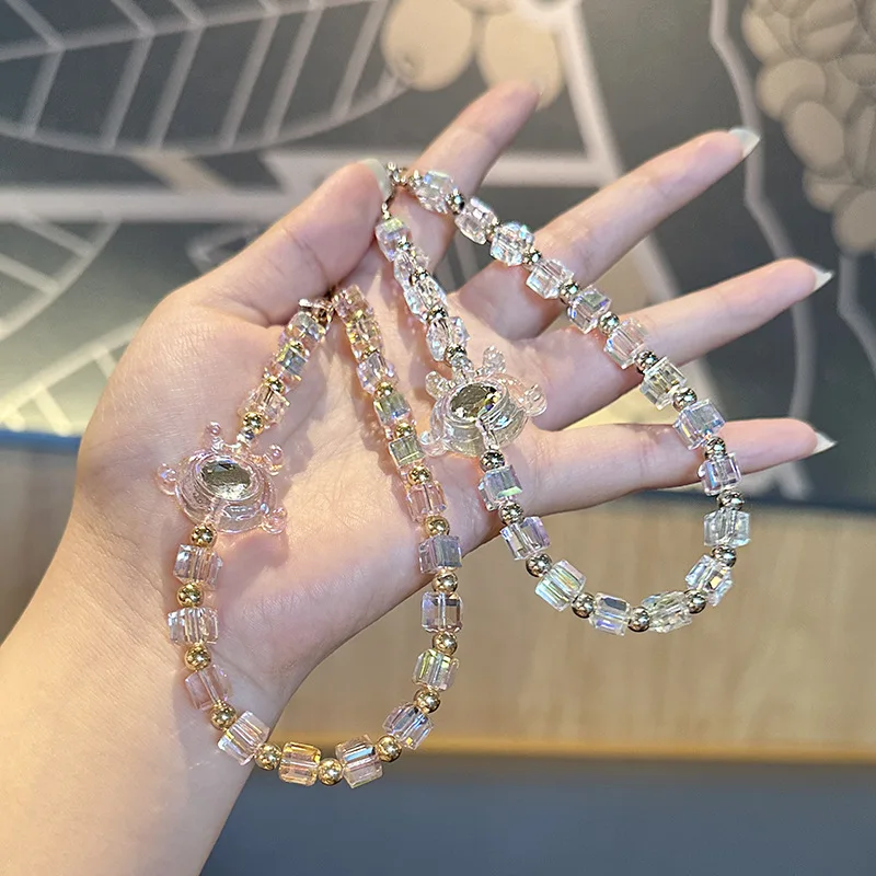 Женская цепочка с бисером